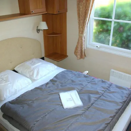 Camping Smile & Braudieres Mezieres-sous-Lavardin Exterior photo