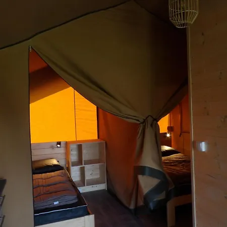 Camping Smile & Braudieres Mezieres-sous-Lavardin Exterior photo