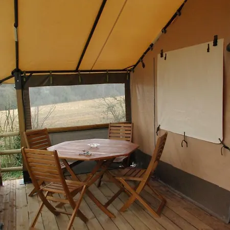 Camping Smile & Braudieres Mezieres-sous-Lavardin Exterior photo