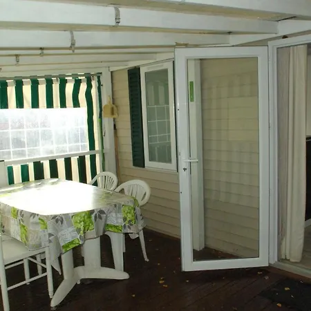 Camping Smile & Braudieres Mezieres-sous-Lavardin Exterior photo