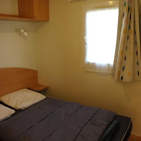 Camping Smile & Braudieres Mezieres-sous-Lavardin Exterior photo